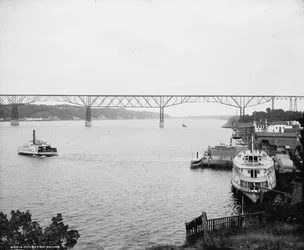 Pokeepsie (Poughkeepsie) Brücke, New York, ca. 1880-97